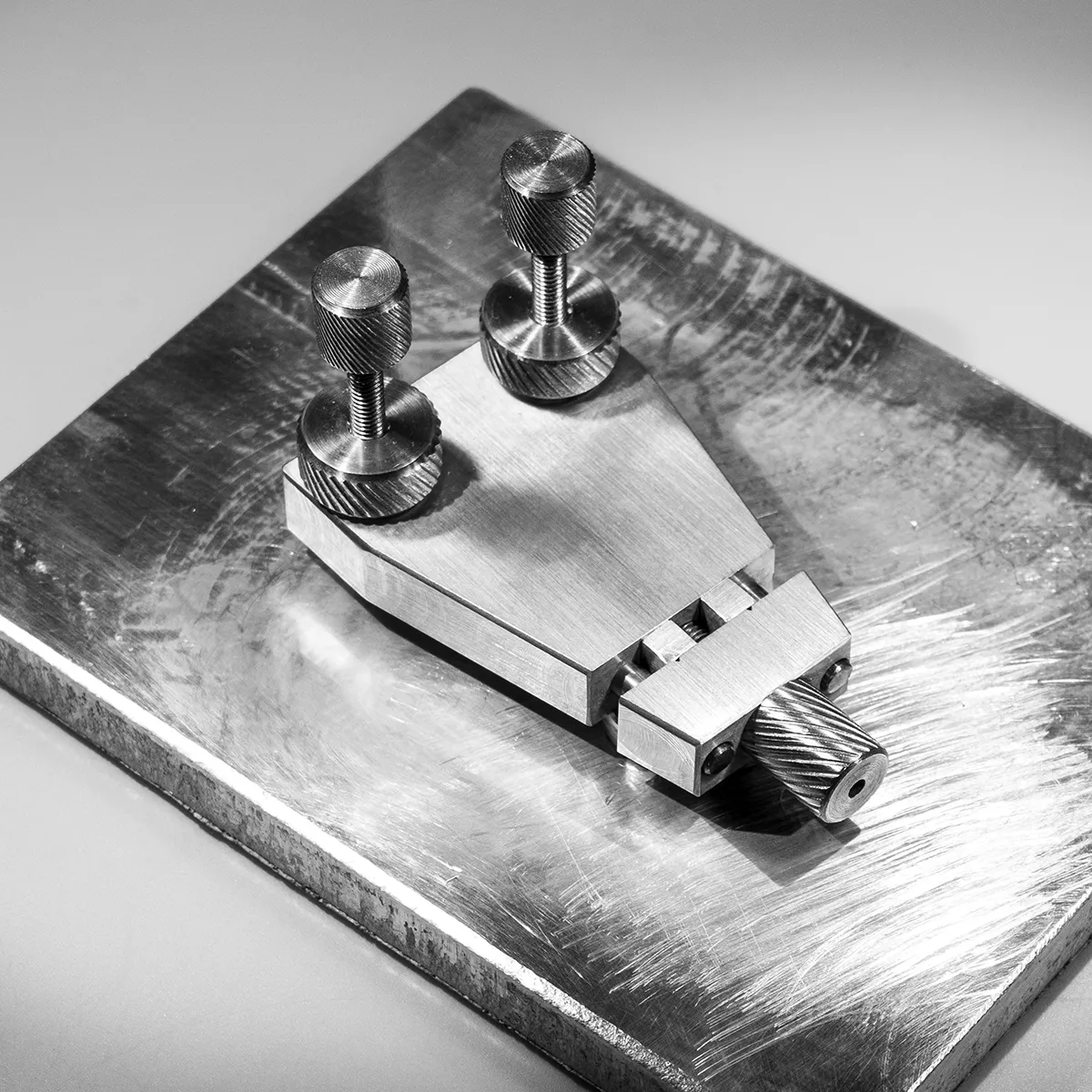 horotool black polish holder