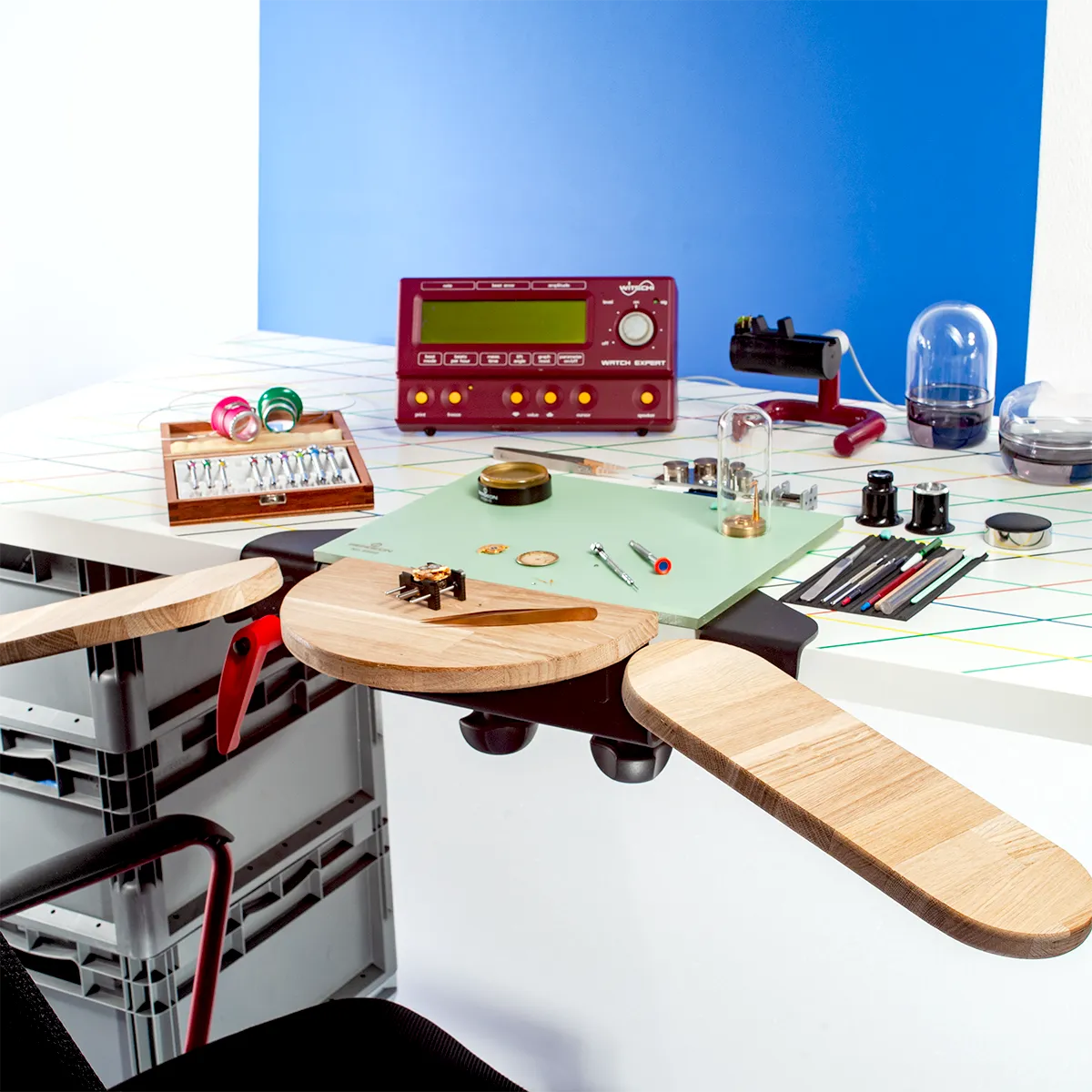 portable watchmaker bench